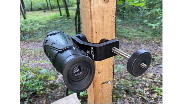 Dualoptik-universelle-Klemme-3